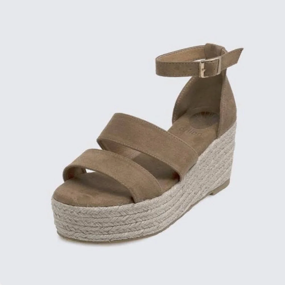 Nalho Amara Light Brown Women’s size 11